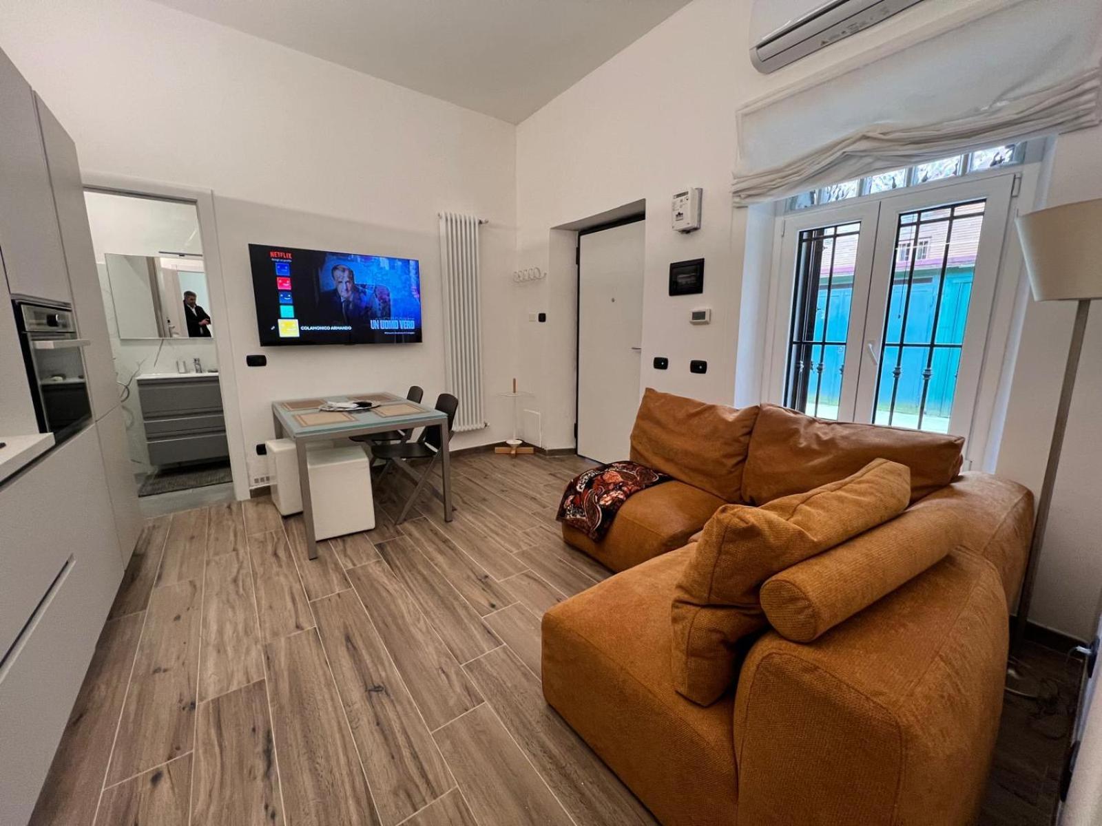 Domusmi Delfico 2 Appartement Milaan Buitenkant foto
