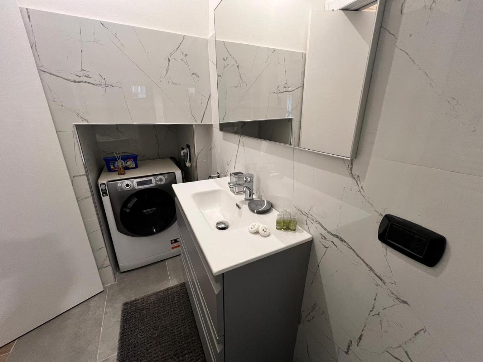 Domusmi Delfico 2 Appartement Milaan Buitenkant foto