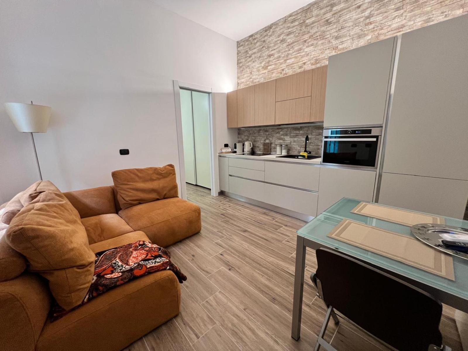 Domusmi Delfico 2 Appartement Milaan Buitenkant foto